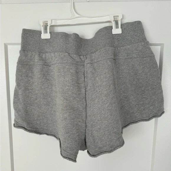 Size L Joylab shorts - Picture 2 of 4